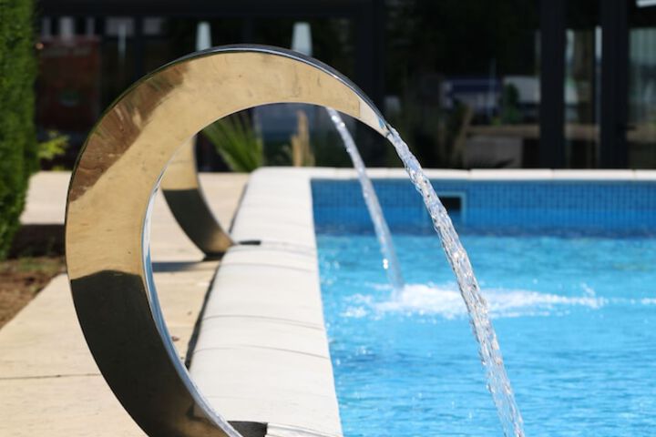 Pool 51 of 113