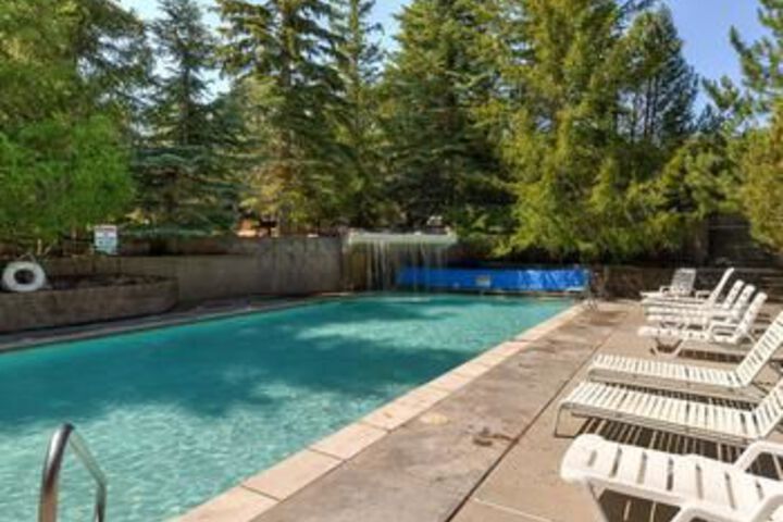Pool 50 of 58