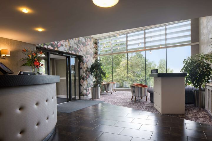 Guest Lobby