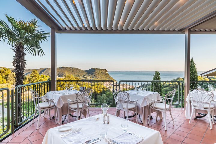 Dining Photos
