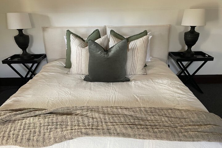 Room 4 of 43