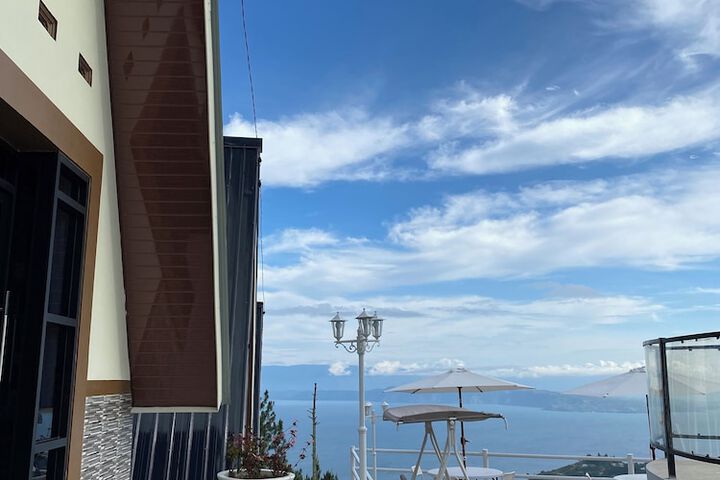 Hotel 60 of 61