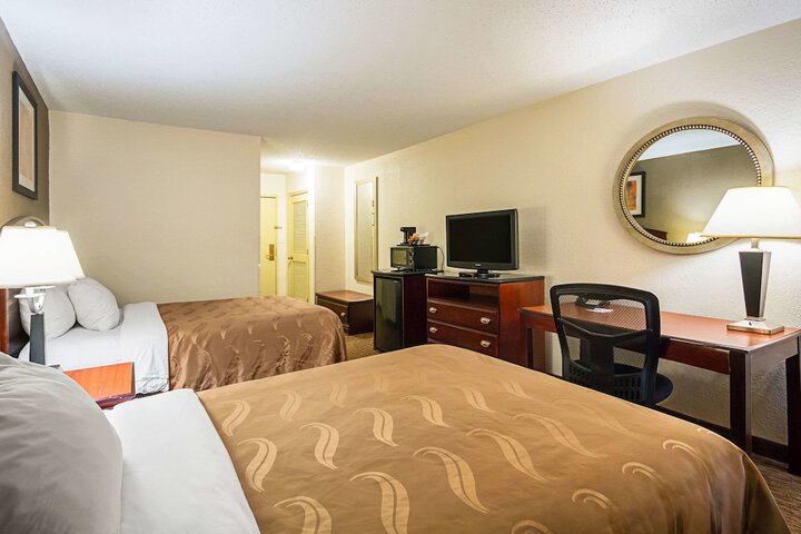 2 Double Beds Accessible Room (5 of 15)