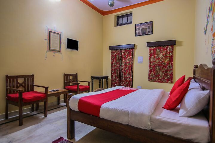 Room 7 of 24