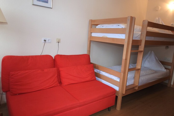 Room 12 of 70