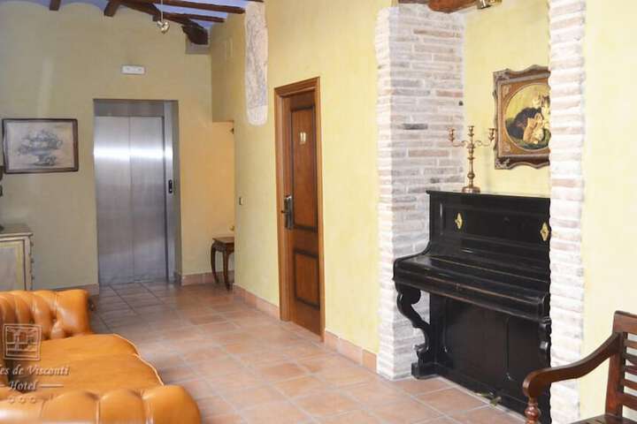 CONDES DE VISCONTI