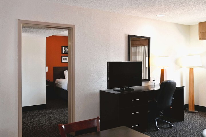 Queen Bed Accessible (1 of 12)