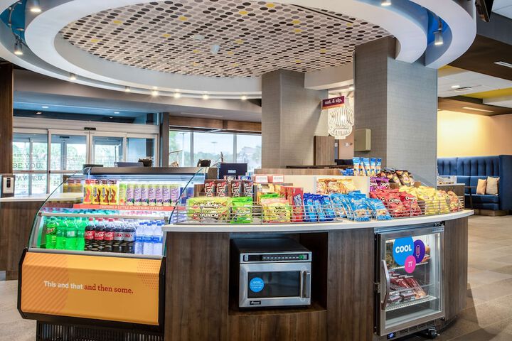Snack bar