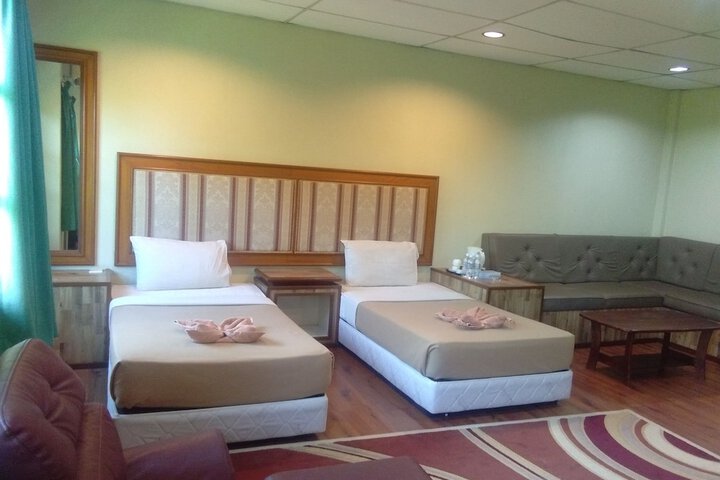 Room 18 of 42