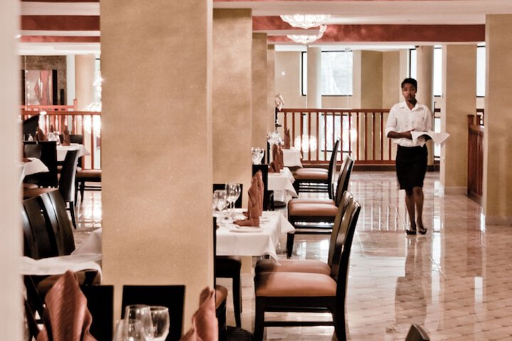 Dining 22 of 30