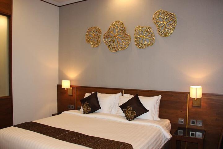 Room 13 of 43