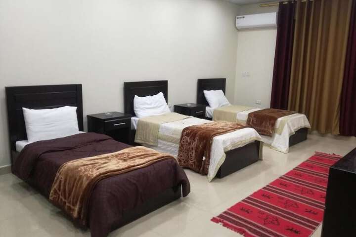 Room 10 of 29