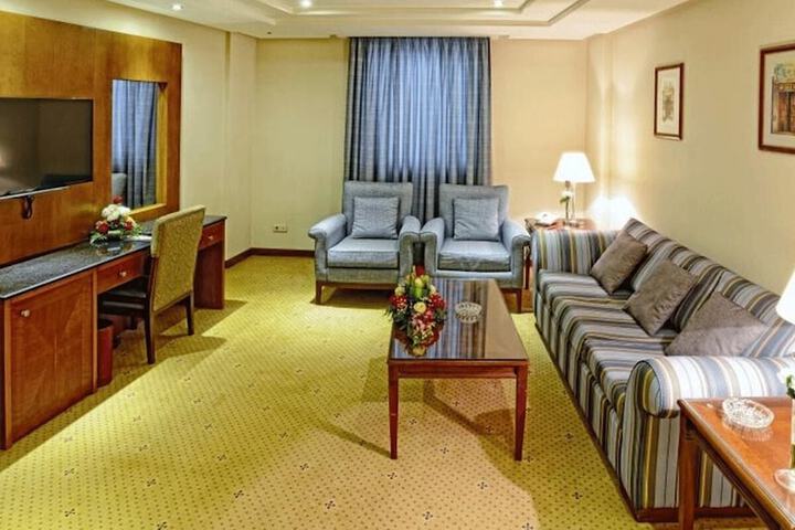 Room 31 of 119