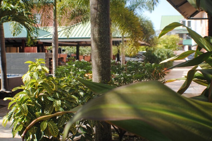 Hotel Exterior 39 of 41