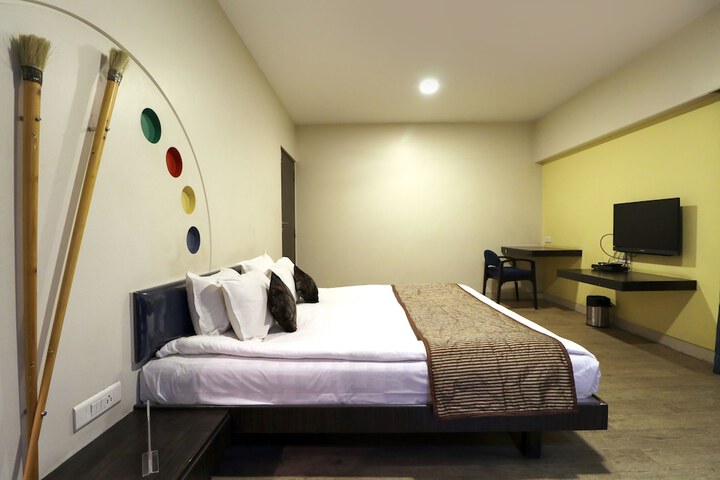 Room 17 of 72