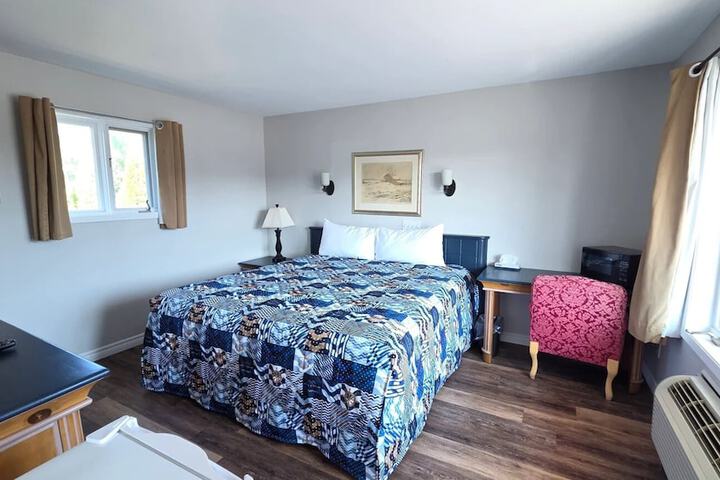 Room 9 of 21