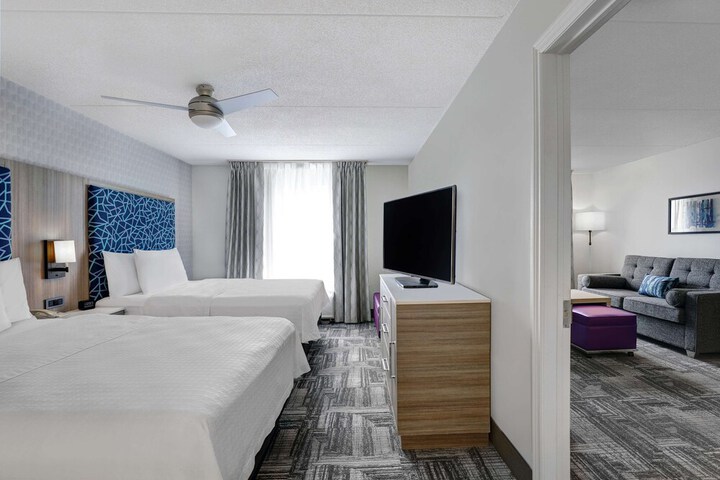 Room 8 of 46