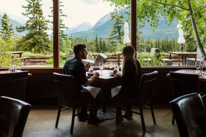 Dining 62 of 105
