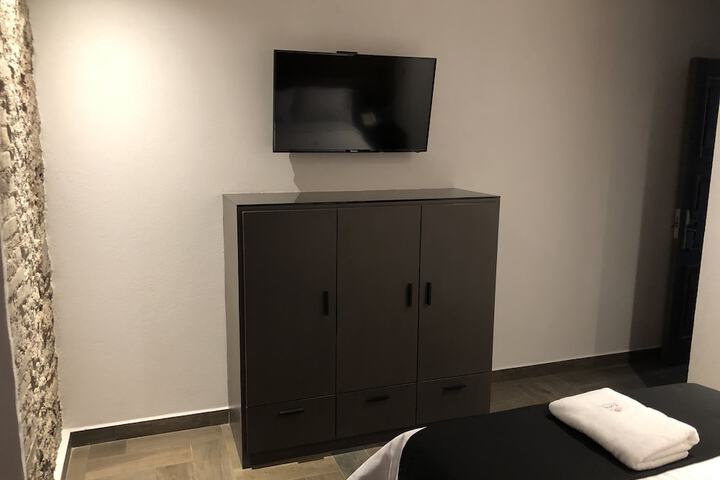 Room 10 of 49