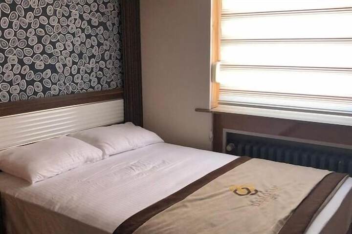 Room 3 of 35