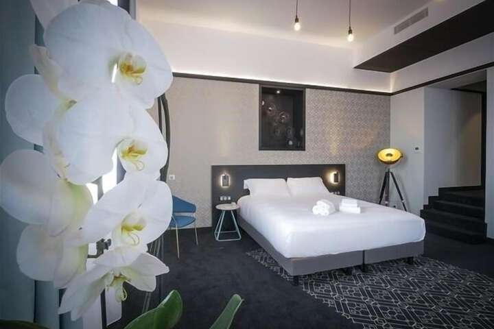 Room 12 of 47