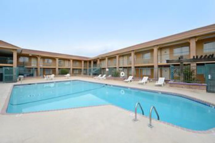 Pool 22 of 23