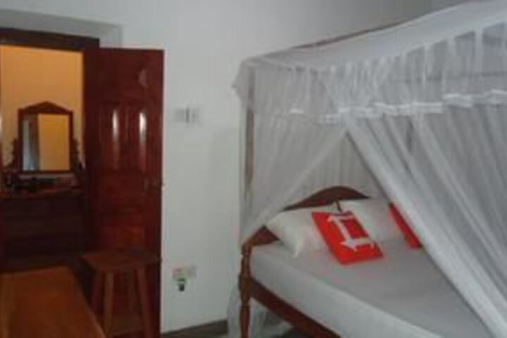 Room 20 of 27
