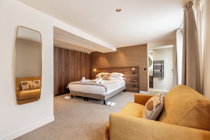 Room 15 of 65