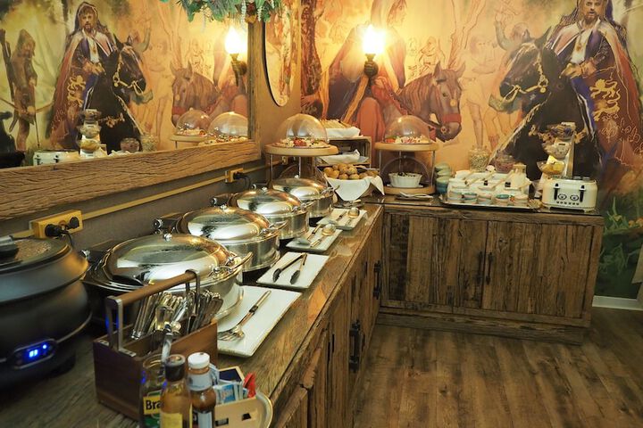Dining 124 of 135