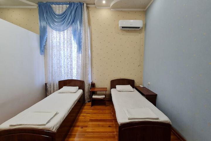 Room 15 of 32
