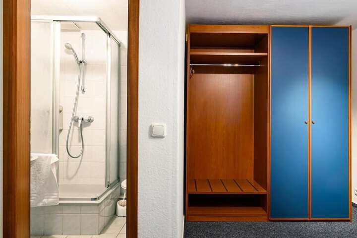 Room 18 of 26