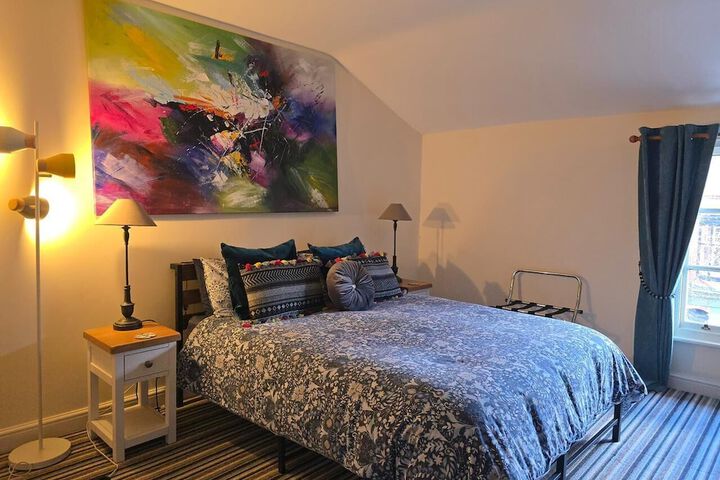 Room 6 of 39