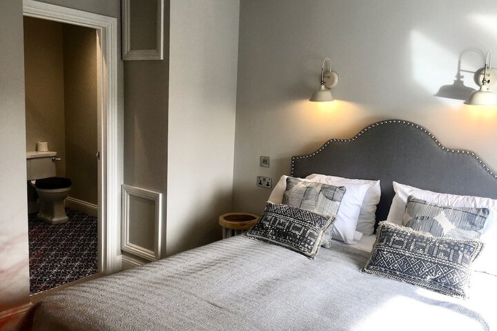 Room 8 of 57