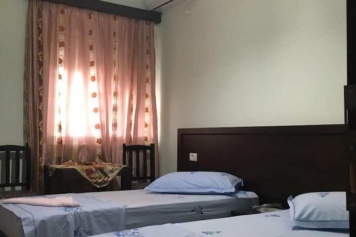 Room 10 of 43