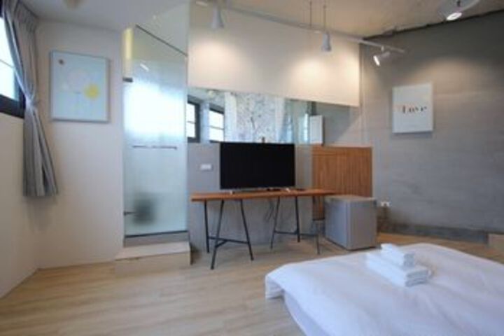 Room 30 of 64