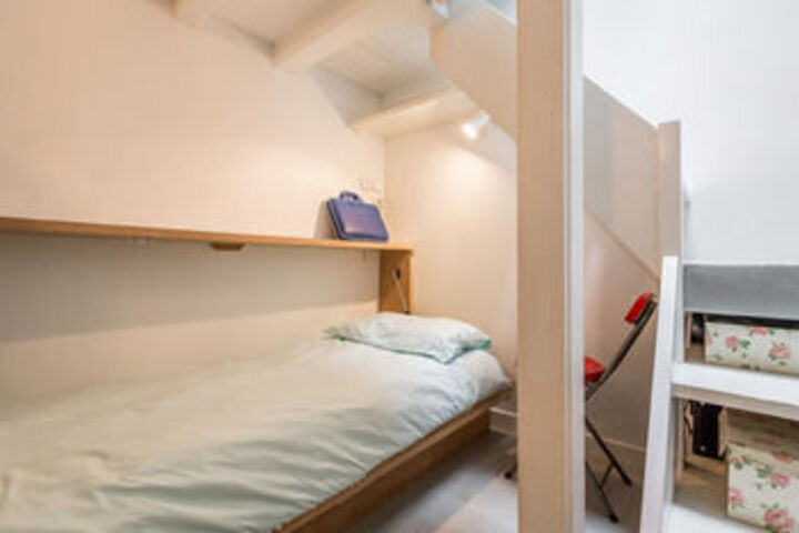 Room 97 of 189