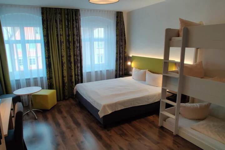 Room 27 of 61