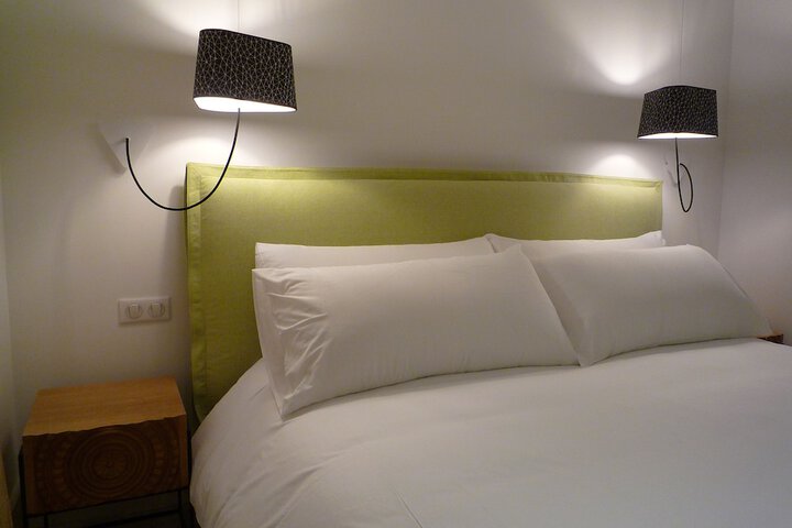 Room 13 of 144