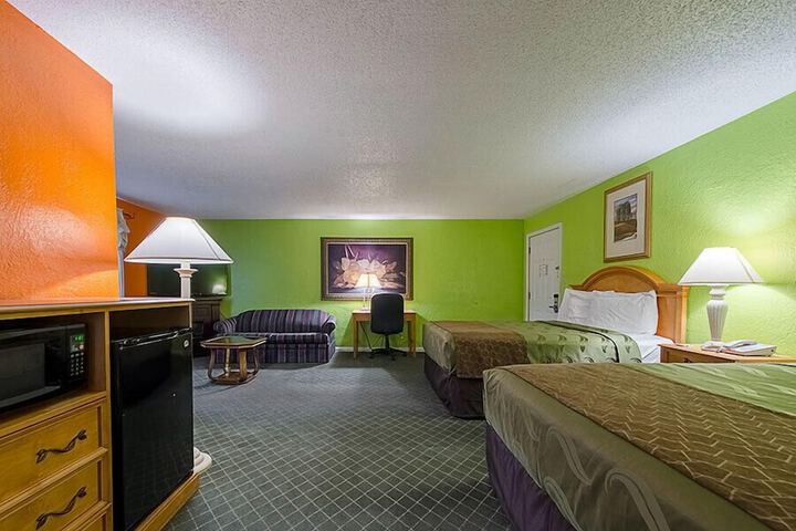 Room 19 of 26
