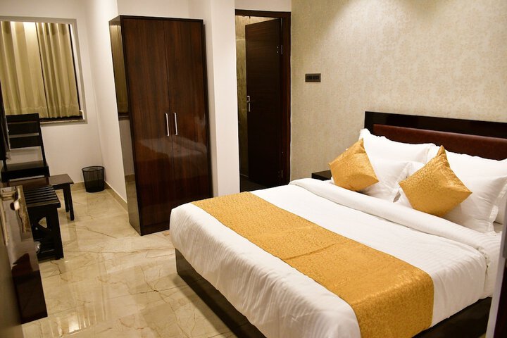 Room 14 of 56