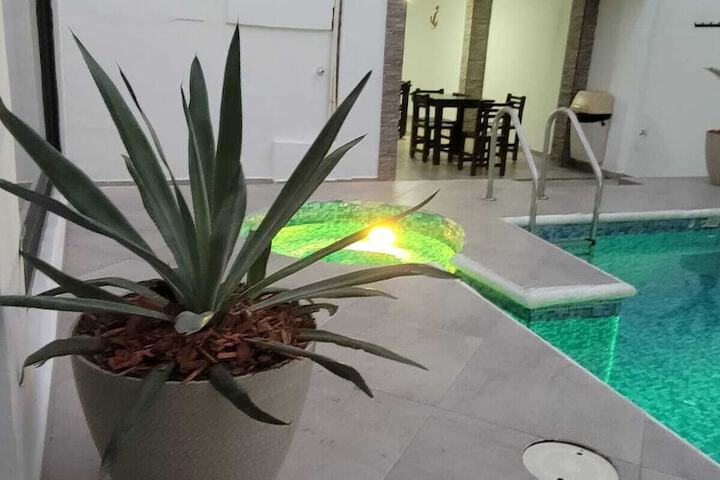 Hotel 132 of 140