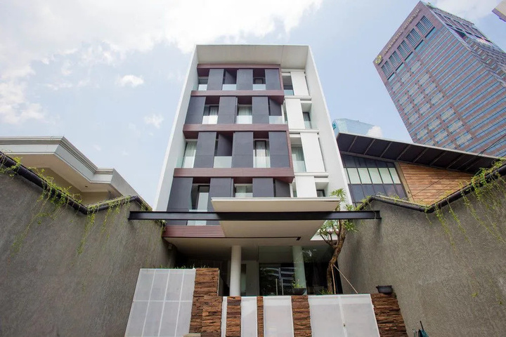 RedDoorz Plus near WTC Sudirman 2