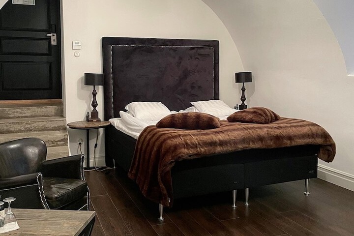 Room 18 of 29