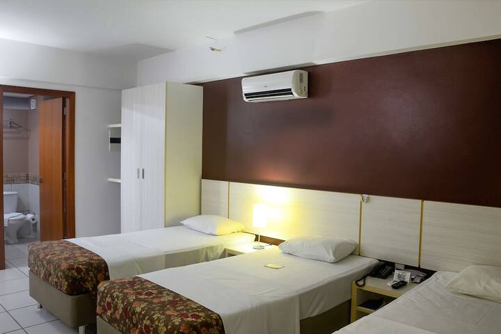 Room 25 of 93