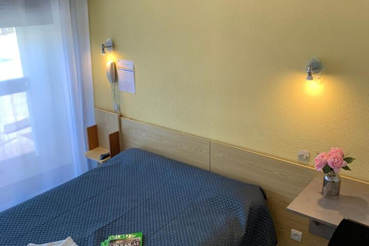 Room 15 of 51