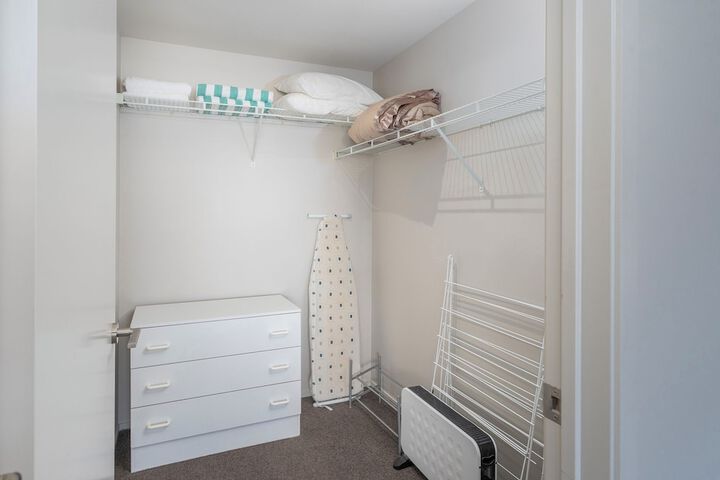 Room 5 of 81