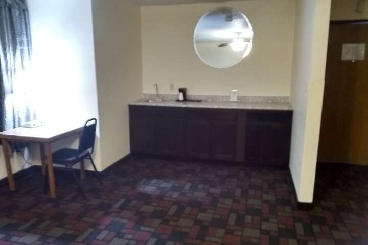 Room 7 of 34
