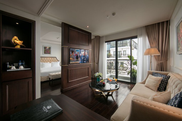 Room 49 of 144
