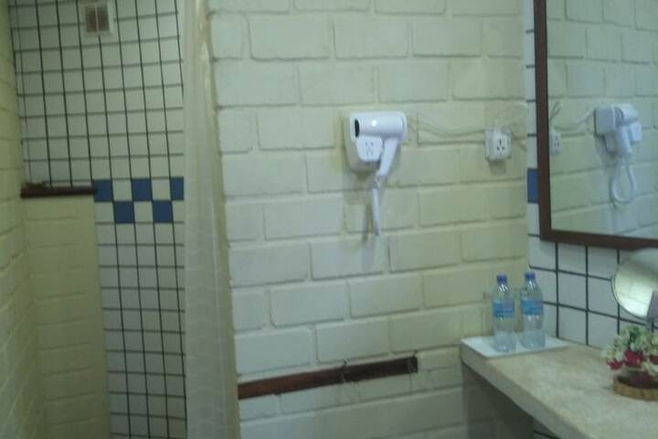 Room 18 of 47