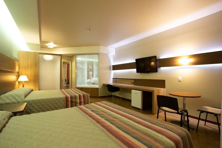 Room 13 of 111